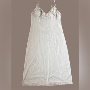 Vintage slip St. Eve Cream Lace-Trimmed Nightgown slip dress  size 36 Made USA
